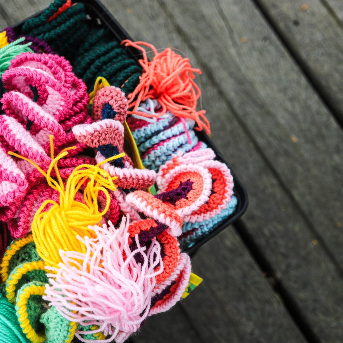 yarn-bombing-pour-les-structures